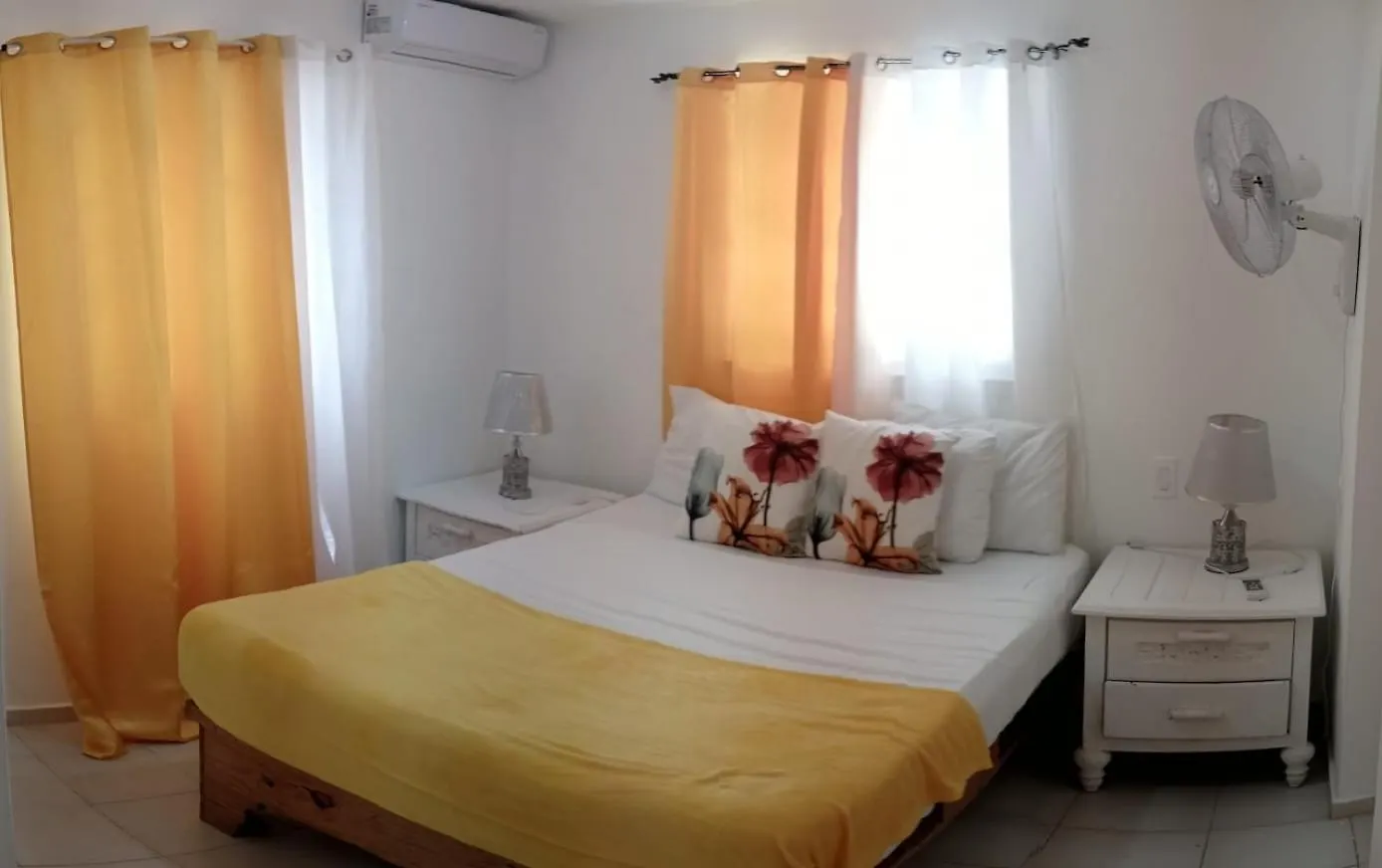 Vendégház Hostal Palmas De Punta Cana Hotel
